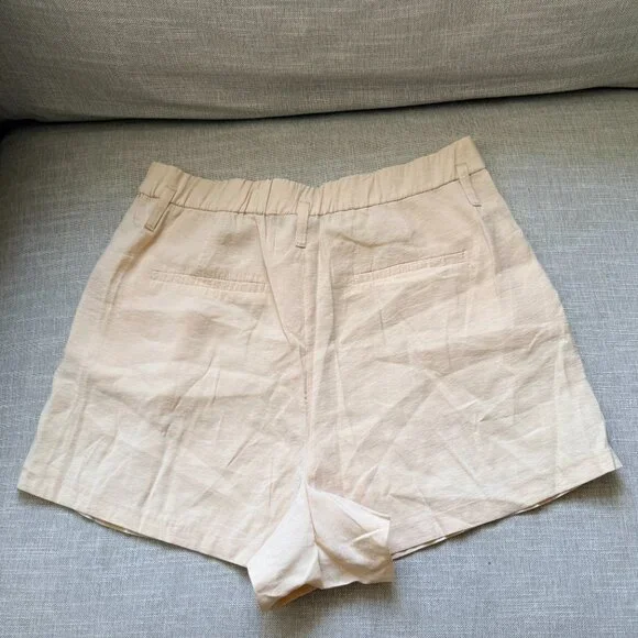 ZARA off-white/cream Silky-feel Bermuda shorts Women’s XL - Picture 6 of 8